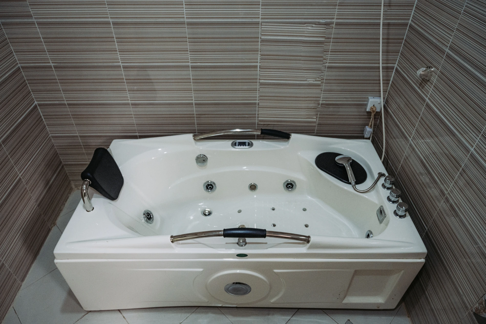 Luxury room bathroom_